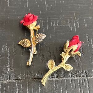 Vintage Bundle Elegant Red Rose Brooch Set of 2 Gold Tone​